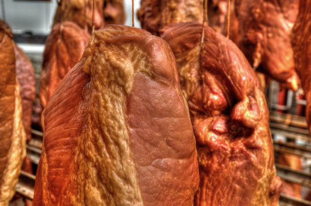 producción de carne ahumada
 - Foto, imagen