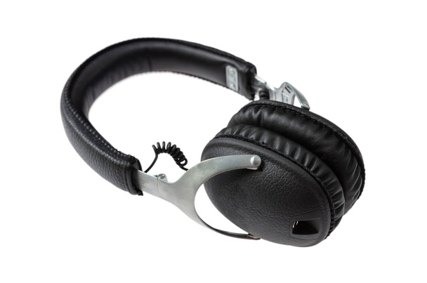 Černá Bezdrátová sluchátka sada izolovaných na bílém pozadí - Fotografie, Obrázek
