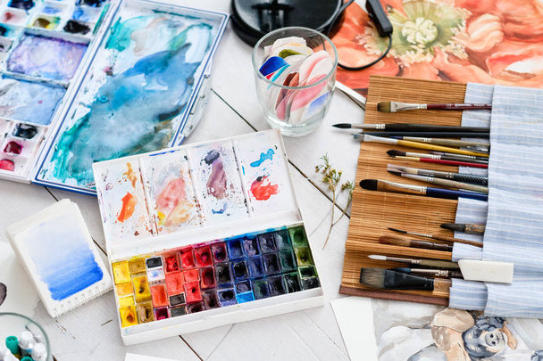 Sanatçı fırçalar boş zaman boyama hobi araçları ayarla - Fotoğraf, Görsel