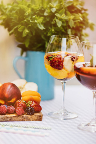summer drinks, fruit cocktails on white wood table with berries - Φωτογραφία, εικόνα