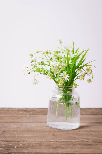 Bouquet of wild flowers in vase - Foto, Imagen