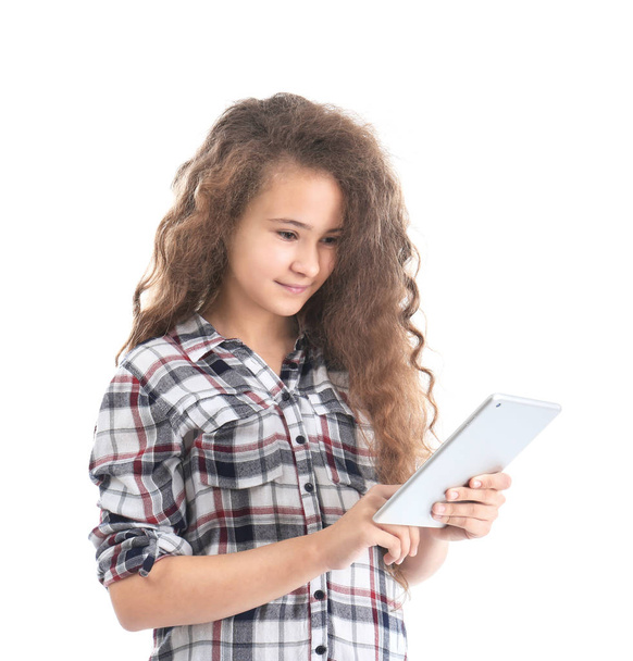 Adolescente elegante usando tablet
  - Foto, Imagem