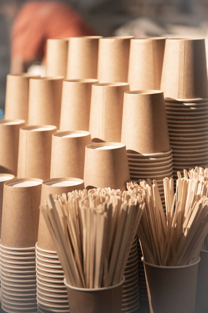 coffee cups stacked in a pile - 写真・画像