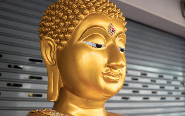 Buddha szobor, Thaiföldön és Vietnamban közelről. - Fotó, kép