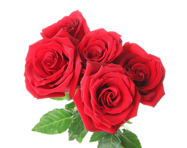 Μπουκέτο με όμορφα τριαντάφυλλα σε λευκό φόντο - Φωτογραφία, εικόνα