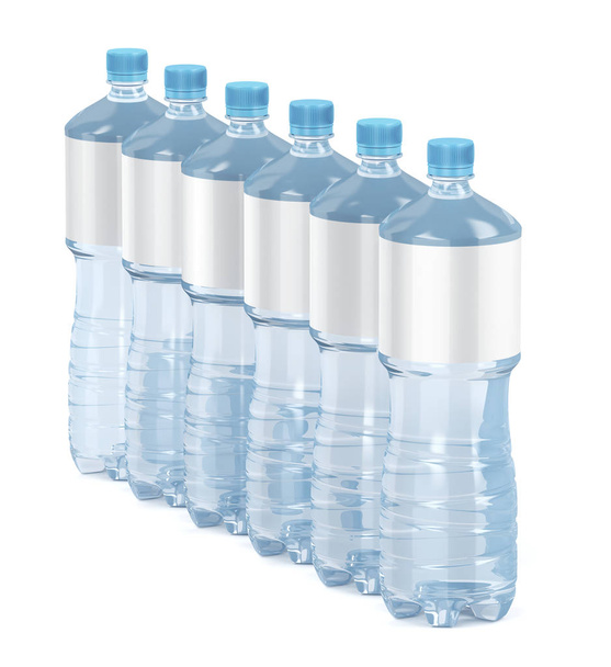 Fila de seis botellas de agua sobre fondo blanco
  - Foto, Imagen