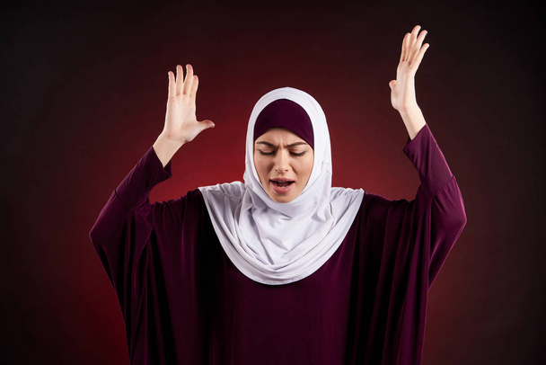 Arab woman in hijab expresses anger and discontent - Photo, Image