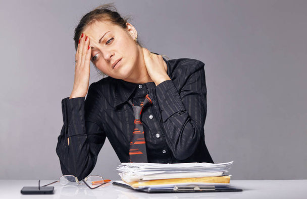 Woman having Headache. - Foto, afbeelding