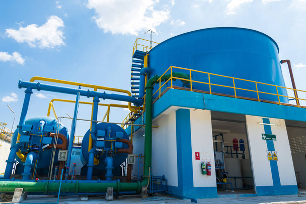 Διαδικασία επεξεργασίας του νερού και εγκαταστάσεις επεξεργασίας νερού της ύδρευσης στην Ταϊλάνδη. - Φωτογραφία, εικόνα