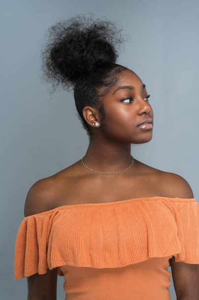 Teen African American Female Model - Foto, afbeelding