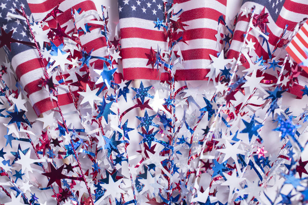 Decoraciones de la bandera estadounidense para la celebración del 4 de julio Día de la Independencia
 - Foto, imagen