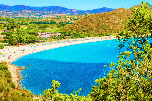 Playa de Villasimius en el mar Mediterráneo, Cerdeña del Sur, en Italia
 - Foto, imagen