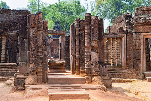 Banteay Srei temple complex au Cambodge à Siem Reap.
. - Photo, image
