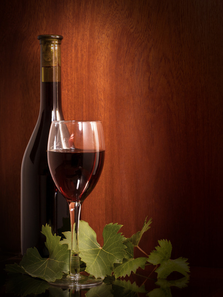 Red wine glass and bottle - Photo, Image