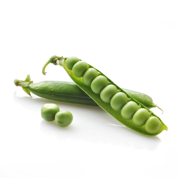 Ripe raw pea pods with seeds isolated on white background - Valokuva, kuva