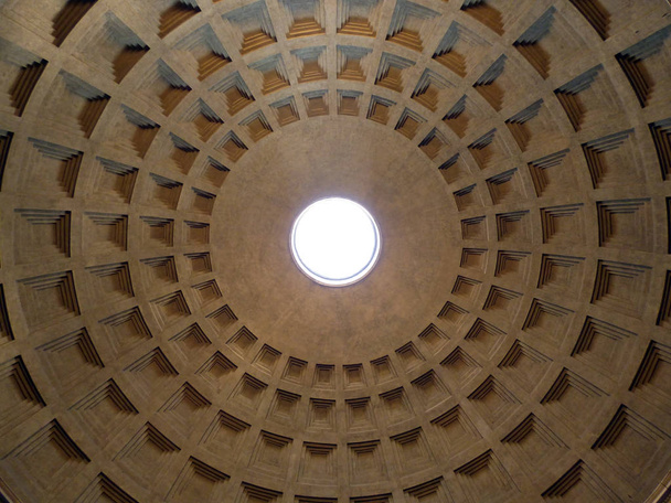 Dach Panteonu w Rzymie - Zdjęcie, obraz