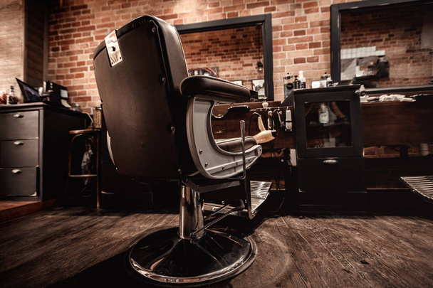 Clients stylish barber chair - Foto, Imagem