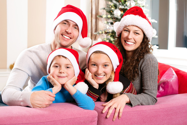 Christmas Family with Kids. Happy Smiling Parents and Children - Foto, Imagem