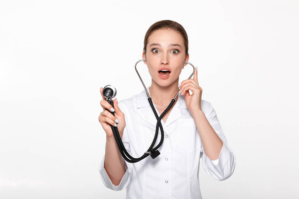 woman doctor with stethoscope - Фото, зображення