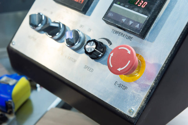 Close-up Technical display on the control panel with electrical appliances, backlight - Fotoğraf, Görsel