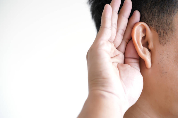 Jeune homme perte auditive technologie de simulation d'ondes sonores
 - Photo, image