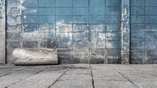 Staré a špinavé cementu bloku zdi texturou pozadí grunge s vločkami povrchové detaily pro grafické prostředky - Fotografie, Obrázek