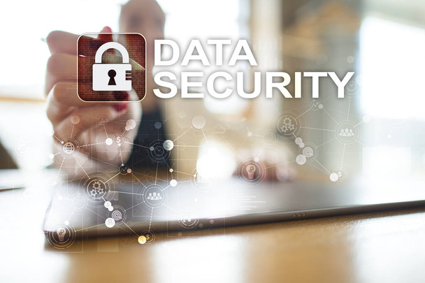 Кибербезопасность, защита данных, информационная безопасность и шифрование. интернет и бизнес-концепция
. - Фото, изображение