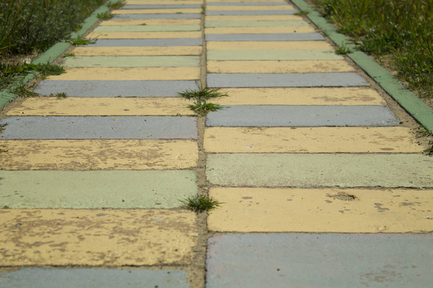 lajes de pavimentação coloridas em cores diferentes
 - Foto, Imagem