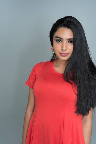 Hispanic teen girl modeling in a portrait session - Φωτογραφία, εικόνα