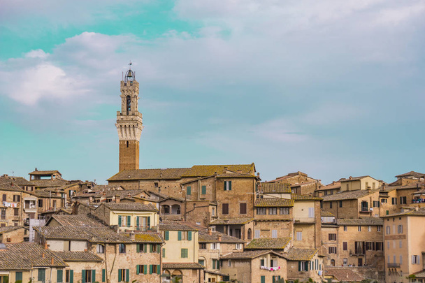 Vista aerea sulla città di Siena in Italia
 - Foto, immagini
