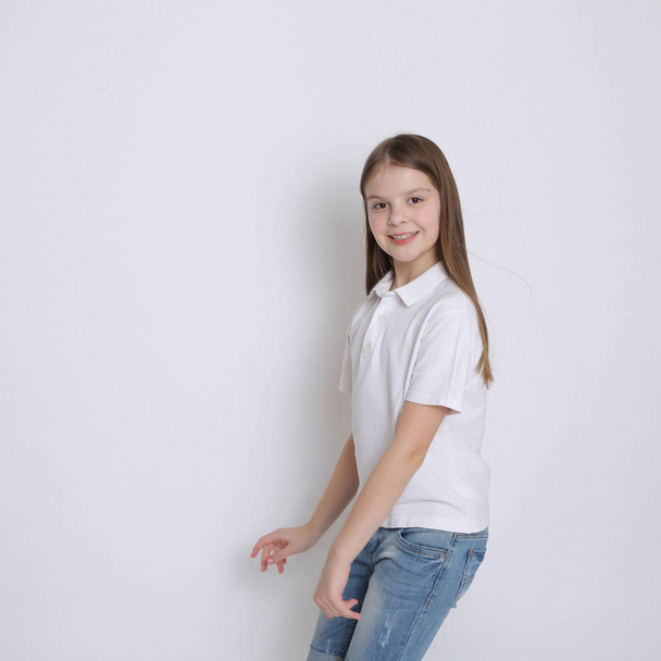 Beautiful european caucasian teen girl - Foto, afbeelding