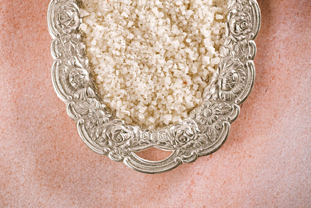 francuski szary sól na vintage srebrna Taca - Zdjęcie, obraz