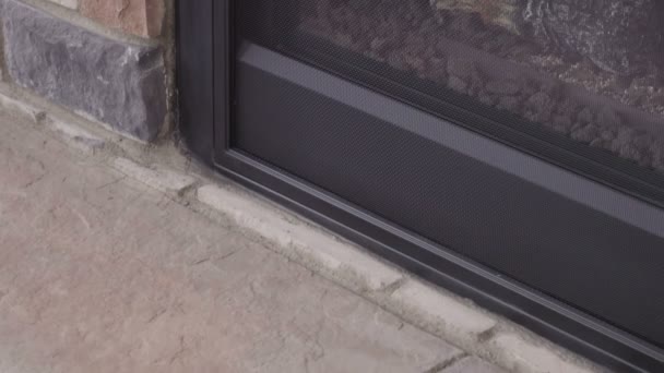 Modern gáz kandalló, modern egy családi házban - Felvétel, videó