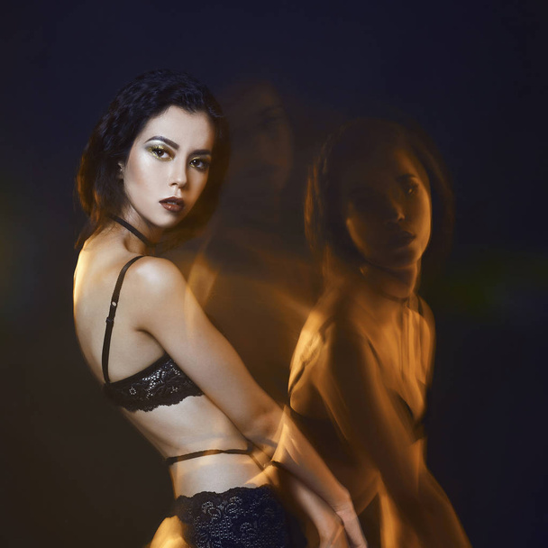 beautiful girl in sexy underwear.other side of woman - Foto, Bild