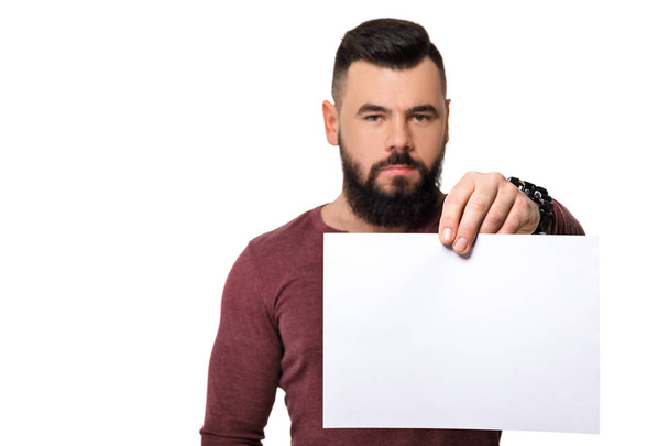 bearded man holding white card. empty - Foto, Imagem