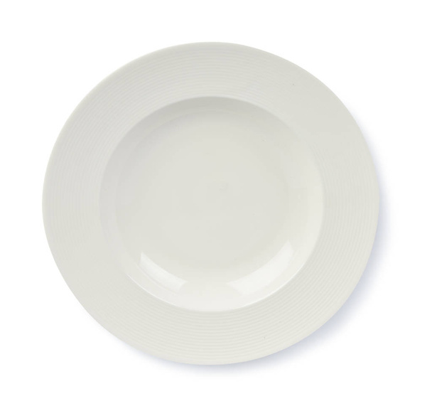 Prázdný bílý talíř na bílém pozadí - Fotografie, Obrázek