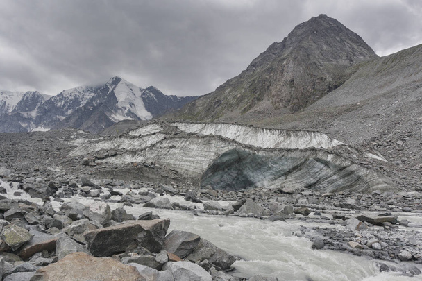 Stream on a glacier near Belukha Mountain, Altai landscape. Russia - Zdjęcie, obraz