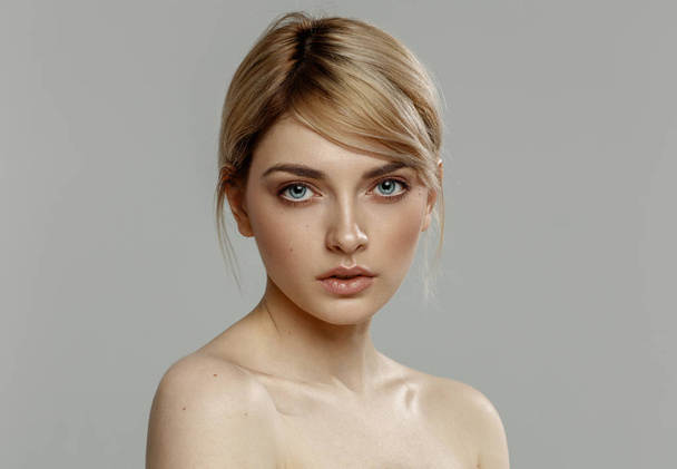 Beauty portrait of female face with natural skin - Fotó, kép