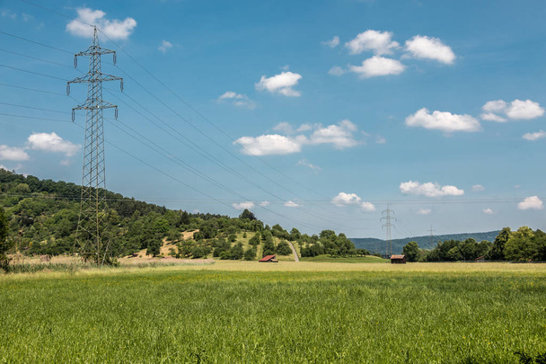 Power pilon német vidéki és erdők, mezők és rétek - Fotó, kép