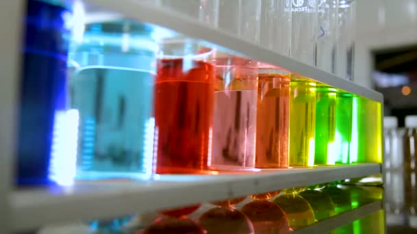化学ビーカー色液体科学 - 映像、動画