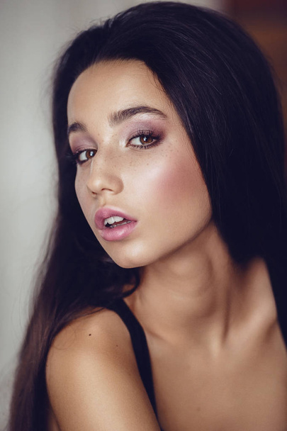 Portrait Beautiful Young Brunette Woman  with Makeup   - Foto, afbeelding