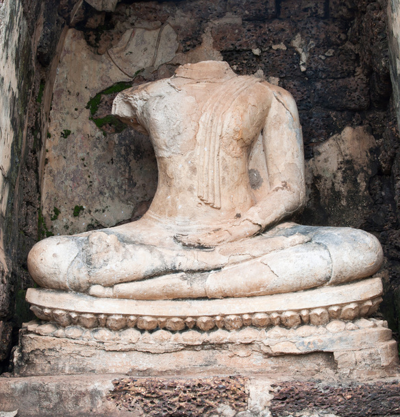 The old buddha statue in Sukhothai historical park, - Foto, Imagem