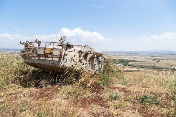 Destroyed Israeli tank is after the Doomsday (Yom Kippur War) on the Golan Heights in Israel, near the border with Syria - Φωτογραφία, εικόνα