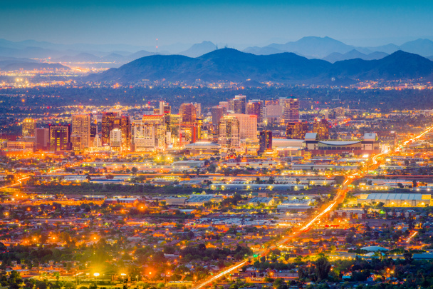 Phoenix, Arizona, USA Paysage urbain au crépuscule. - Photo, image