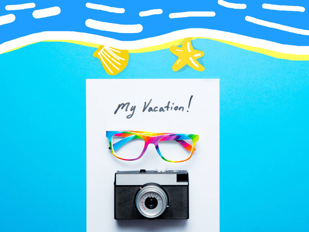 My tatil, kamera ve gözlük kağıt - Fotoğraf, Görsel