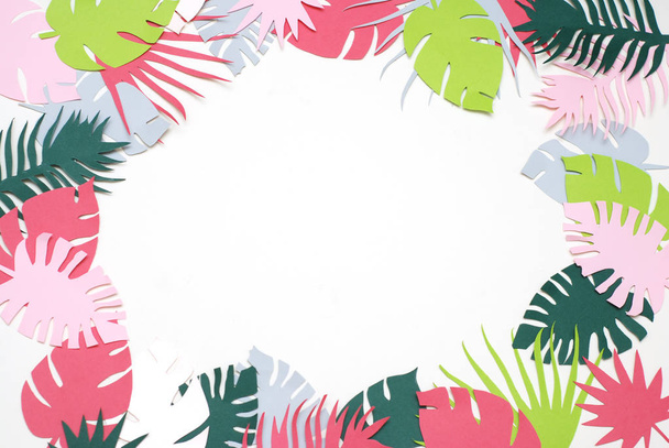 Palm Green Leaves Tropical Exotic Tree Isoalted on White Background. Square Image. Holliday Patern - Foto, Imagen