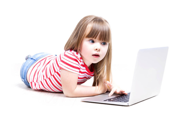 Little girl with laptop - Photo, Image