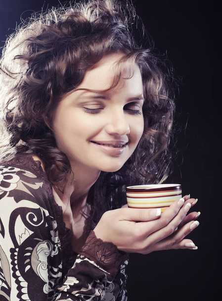  pretty woman drinking coffee  - Fotoğraf, Görsel