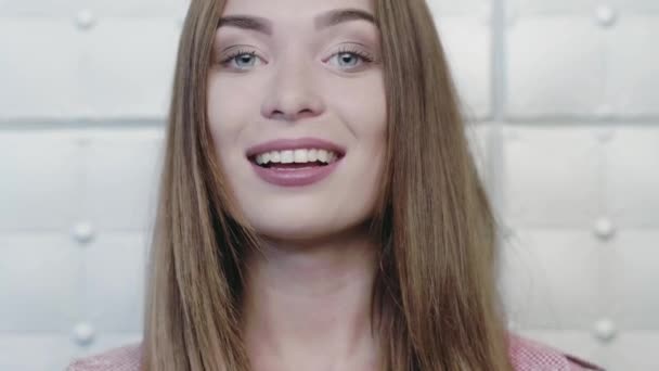 Beauty portrait of model with natural make-up - Video