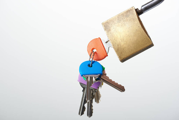 Gyűrű színes kulcsok - Fotó, kép